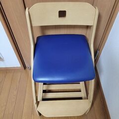 学習机とイス 青の画像