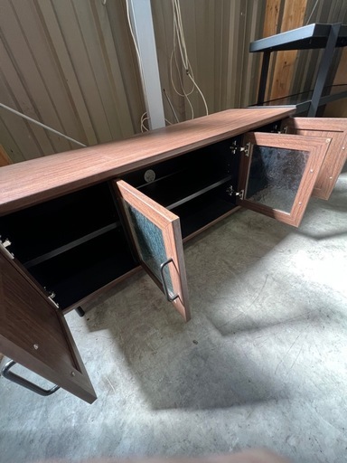 テレビ台　茶色