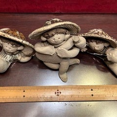 砥部焼 森元青芳 人形 "帽子" 3体の画像