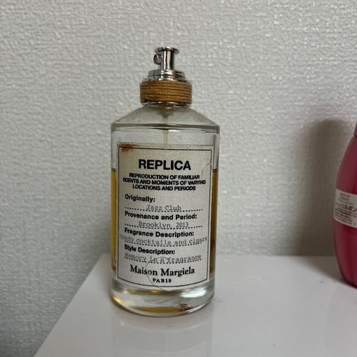 マルジェラ　香水　ジャズクラブ