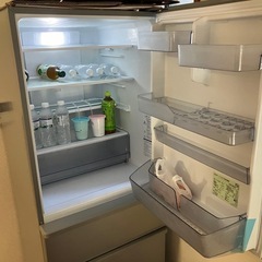 冷蔵庫の画像