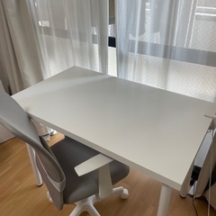 デスク&チェアセットの画像