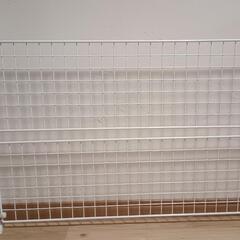 突っ張り式　キッチン収納の画像