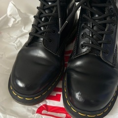 Dr.Martens 8ホール の画像