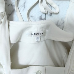 moussy トップスの画像