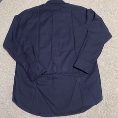 ユニクロメンズMワイシャツ黒の画像