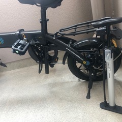 折りたたみ自転車の画像