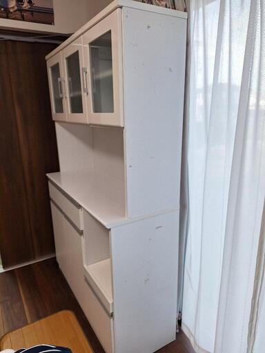 中古　キッチンボード　カップボード
