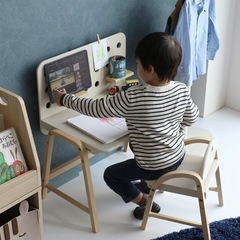 幼児デスク　机　椅子なしの画像
