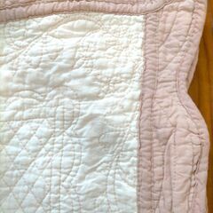 【中古ですが洗濯済】ベッドパッド　色違いキルト敷きパッド2枚セットの画像