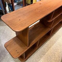 【武蔵小山店】 廃盤　廃番　希少　アクメ　アクメファニチャー　acme　furniture　POCATELLO SHELF 2018 ポカテロシェルフ オーク材 ヴィンテージ 3段シェルフ 14万 無垢材　ビンテージ　カントリー オーク  シェルフ　棚　ラック　飾り棚　間仕切り　パーテーション　サイドボード　オープンシェルフ　ローボード　カウンター　の画像
