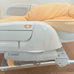 【COMBI】ハイローチェア　ベビーチェアの画像