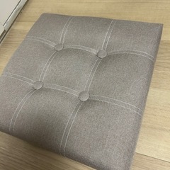 【商談決定】椅子　収納あり　オットマンの画像