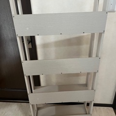 棚　本棚　ディスプレイ　木製の画像
