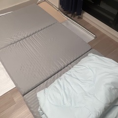 3つ折りボリューム高反発マットレス（無料：掛け布団含む）の画像