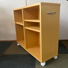 押入れ収納　本棚　キャスター付きの画像