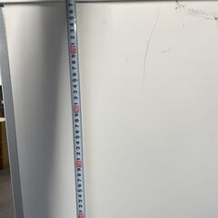 【格安】食器棚 シルバー 両開き ガラス扉 多収納 早い者勝ち 引取歓迎 配送OKの画像