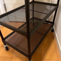 収納ラックの画像