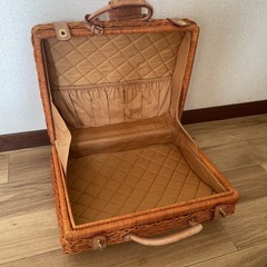 レトロかわいい♡ラタン風バスケットケースの画像