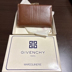ジバンシー小銭入れの画像