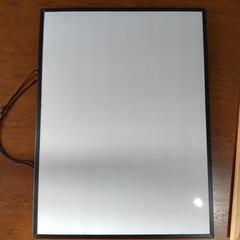 ホワイトボード＋コルクボードの画像