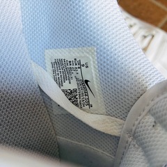 多少の値引き可　箱あり　NIKE 27.0cm 白黒　スニーカーの画像