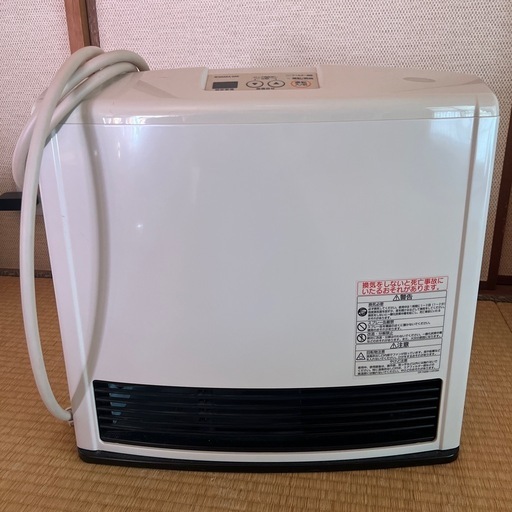 モナモナ様専用】新品ガスファンヒーター（ガスコード付き）再出品 × 2