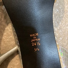 日本製　靴　24.5cm ダイアナ DIANA レディース シルバーの画像
