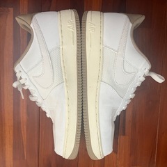 本日22:00まで受け取り NIKEスニーカー26.5の画像