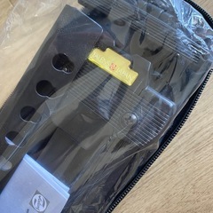 新品の折りたたみイーゼルの画像