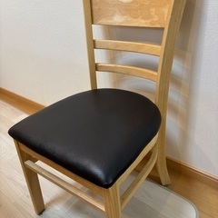 ダイニングテーブル　椅子4脚セットの画像