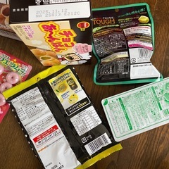 お菓子　飲料　まとめ売りの画像
