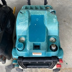 値下げしました‼️③ マキタ　エアーコンプレッサー　ジャンク3台まとめての画像