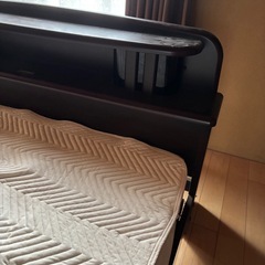 セミダブルベッドの画像