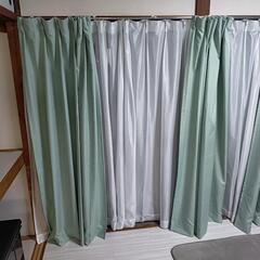 グリーン　カーテン　2セット分の画像