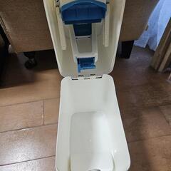 わんちゃん(動物)用のゴミ箱の画像