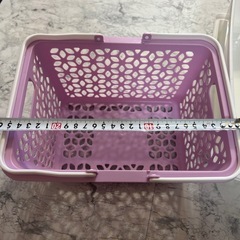 収納　おもちゃ　箱　紫　カゴ　持ち手付きの画像