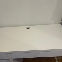 IKEAデスクの画像