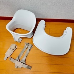 サイベックス　レモチェア（ベビーセット＋スナックトレイ付き）　の画像