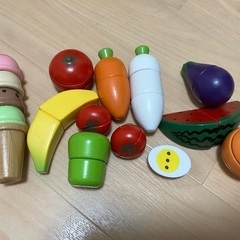 ウッディプッテイなど　おままごとセットの画像