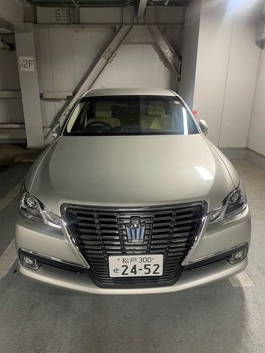 210系クラウンロイヤルサルーンハイブリッド