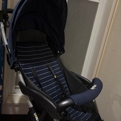 アップリカ　軽量　ベビーカーの画像