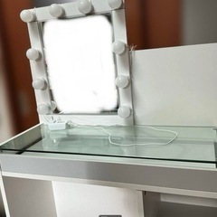 ドレッサー　幅90㌢　鏡　LEDライト付きの画像