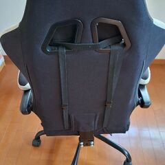 ゲーミングチェアの画像