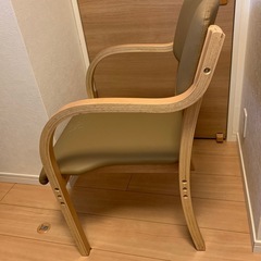 ダイニングチェアの画像