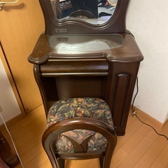 鏡台の画像