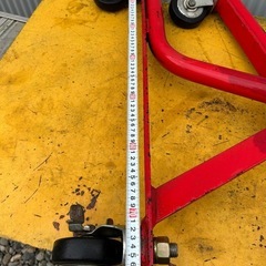 キャスタースタンド　畦塗り機用の画像