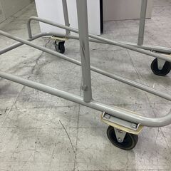 パイプ椅子 台車　収納　折りたたみ椅子　収納台車　中古　約30台～35台　運搬台車　2段　愛知県 一宮市 名古屋 稲沢 江南 岩倉 岐阜 羽島 各務ヶ原 三重 愛知 グッドプライス一宮の画像