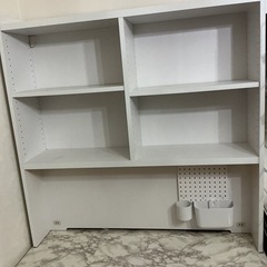 デスク　幅120㌢　奥行き75㌢　高さ192㌢の画像