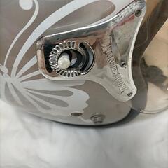 女性用ヘルメットの画像